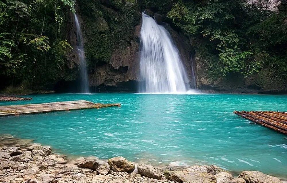 Kawasan Falls in Moalboal  Pictures